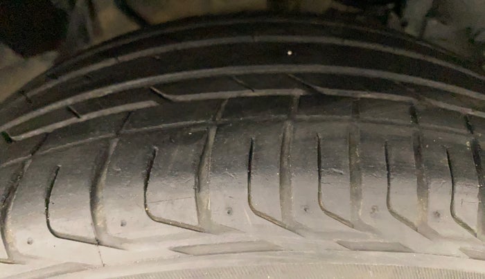 2019 Tata NEXON XZA PLUS PETROL DUAL TONE, Petrol, Automatic, 22,715 km, Right Front Tyre Tread