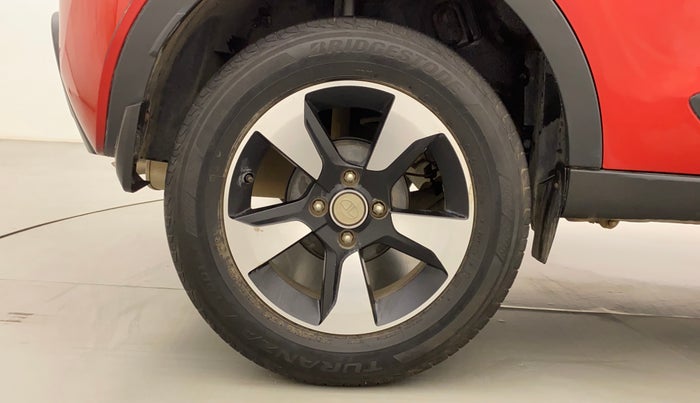 2019 Tata NEXON XZA PLUS PETROL DUAL TONE, Petrol, Automatic, 22,715 km, Right Rear Wheel