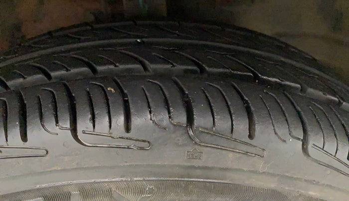 2012 Maruti Wagon R 1.0 LXI, Petrol, Manual, 44,630 km, Right Front Tyre Tread