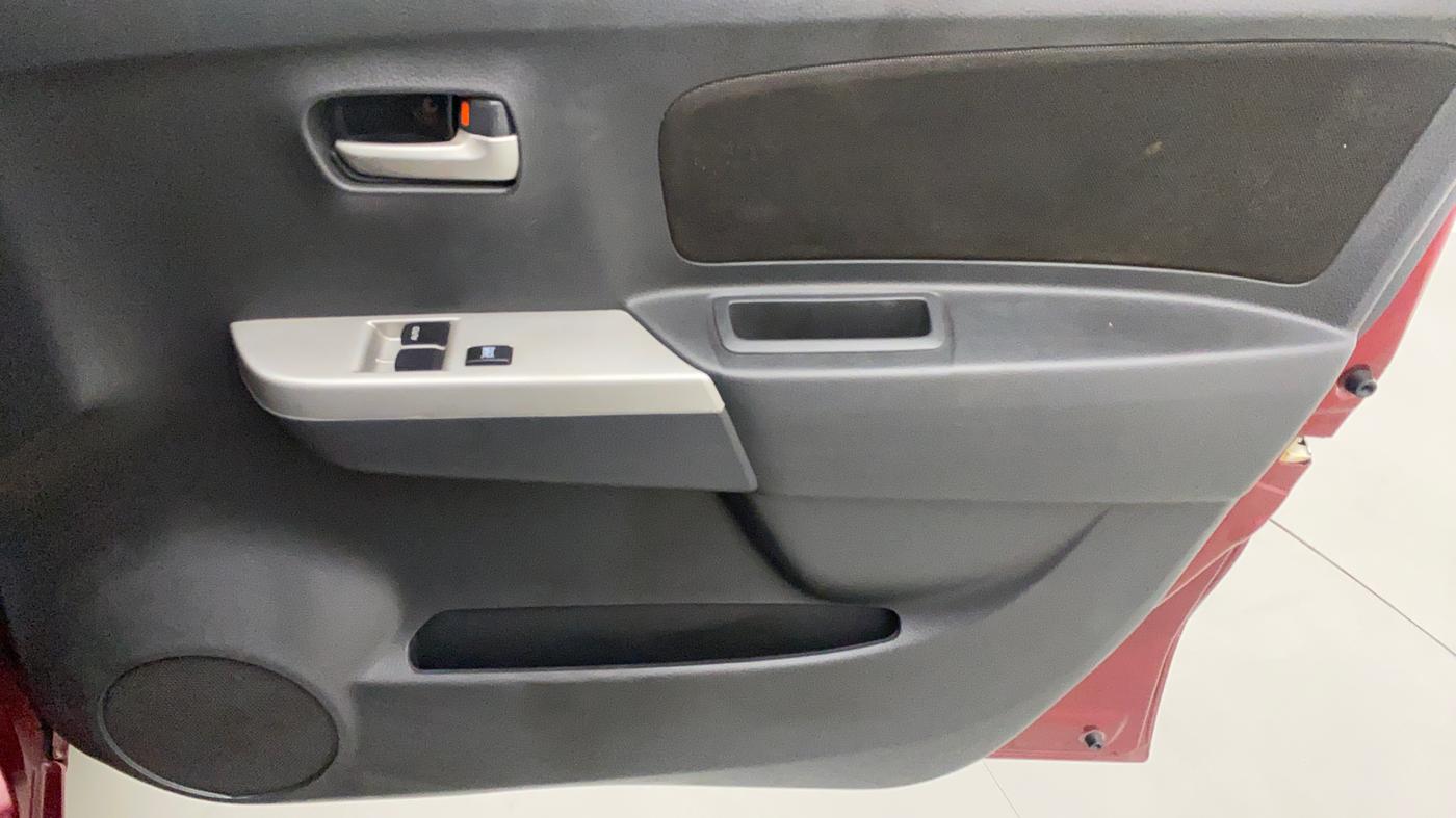 2012 Maruti Wagon R 1.0 LXI, Petrol, Manual, 44,630 km, Driver Side Door Panels Control