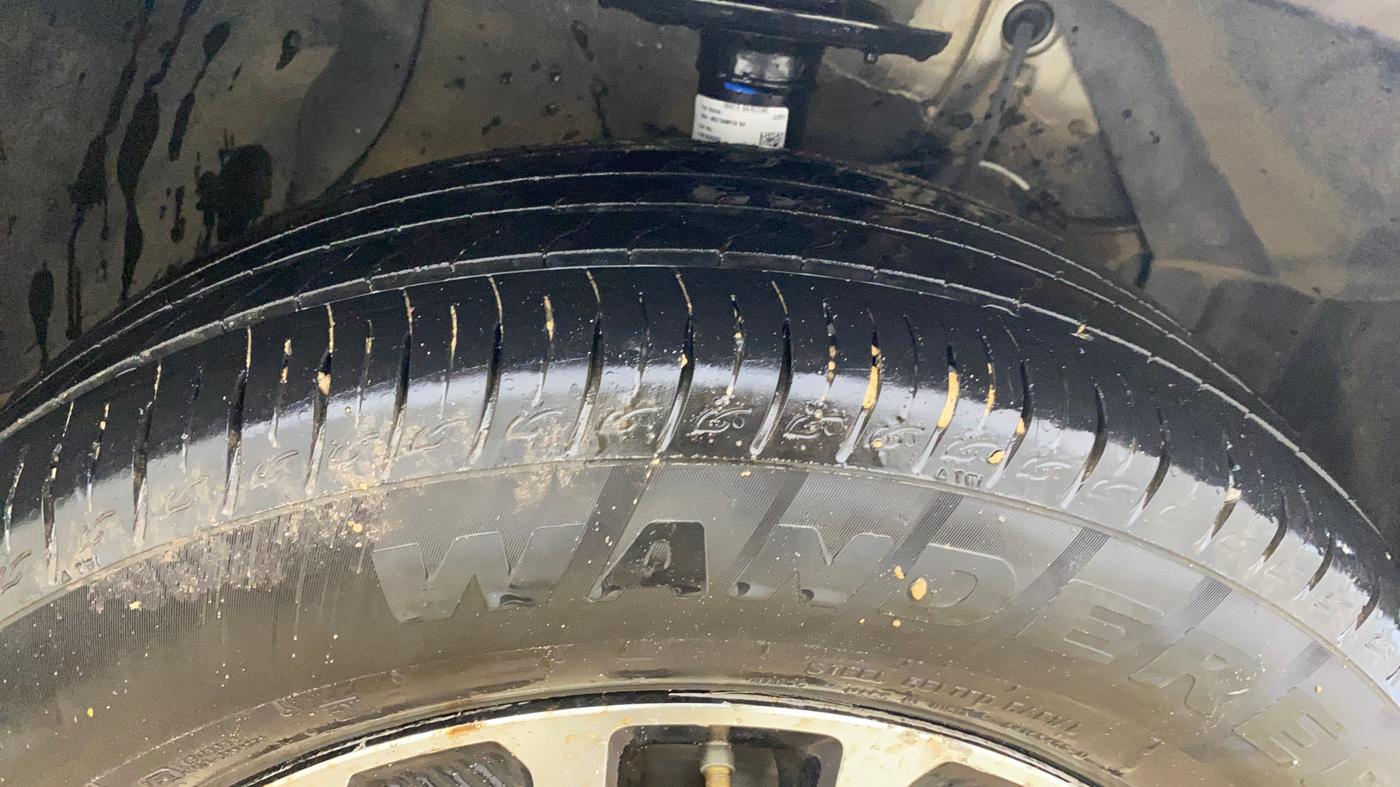 2020 Maruti Vitara Brezza ZXI PLUS, CNG, Manual, 82,423 km, Right Front Tyre Tread