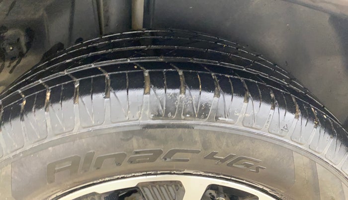 2020 Maruti Vitara Brezza ZXI PLUS, CNG, Manual, 82,423 km, Right Rear Tyre Tread