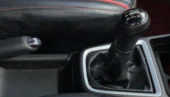 2021 Maruti Swift VXI, Petrol, Manual, 19,651 km, Gear Lever