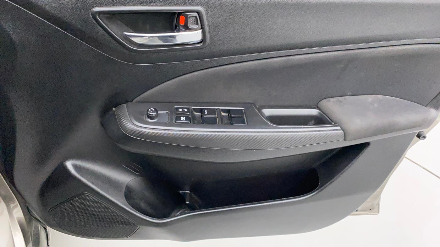 2021 Maruti Swift VXI, Petrol, Manual, 19,651 km, Driver Side Door Panels Control