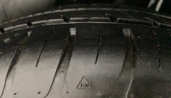 2021 Maruti Swift VXI, Petrol, Manual, 19,651 km, Left Rear Tyre Tread