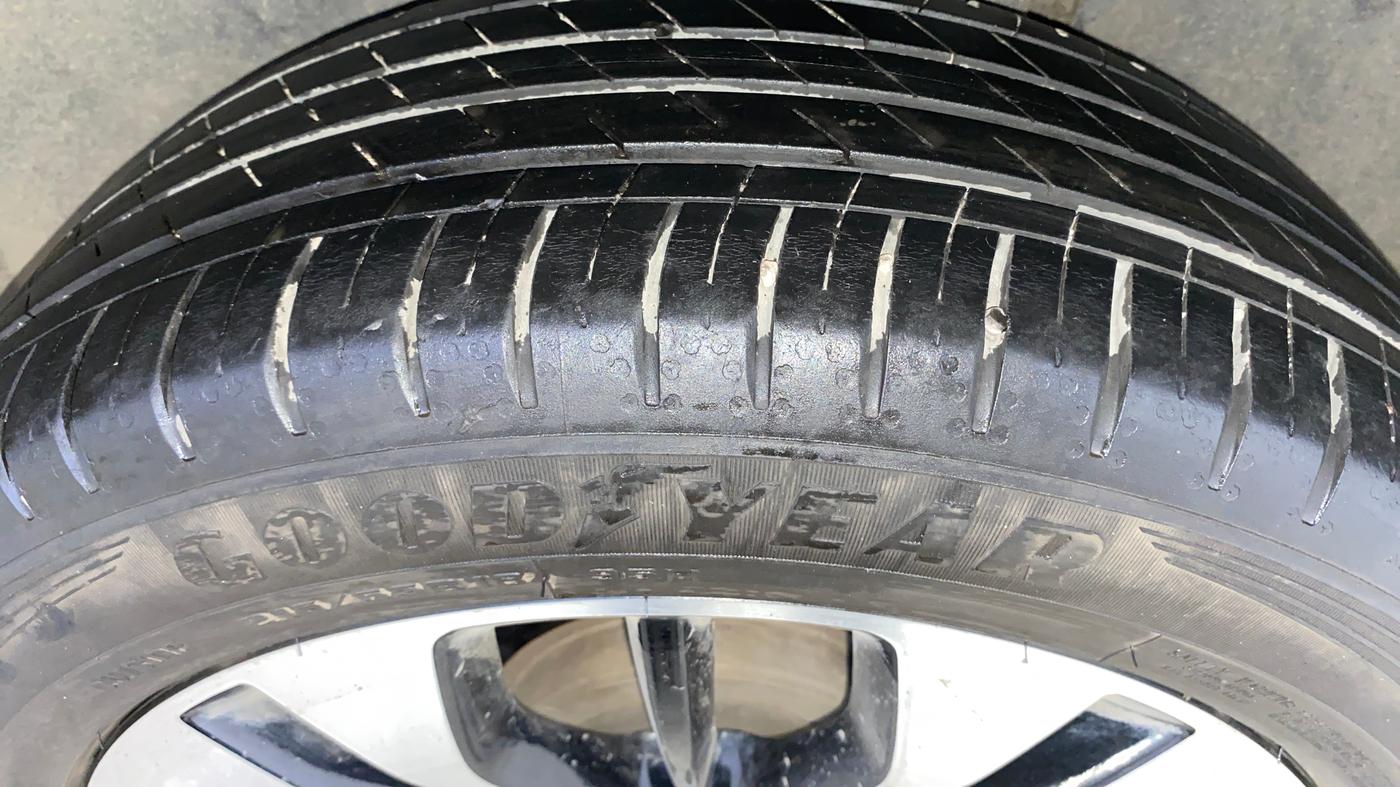 2022 MG HECTOR SHARP 1.5 PETROL CVT, Petrol, Automatic, 39,519 km, Left Rear Tyre Tread