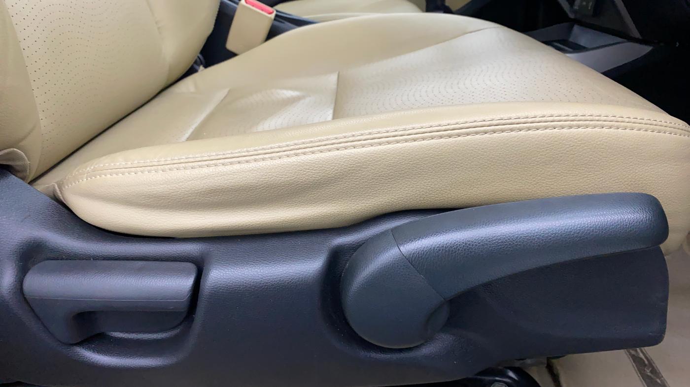 2015 Honda City VX MT PETROL, Petrol, Manual, 40,424 km, Driver Side Adjustment Panel