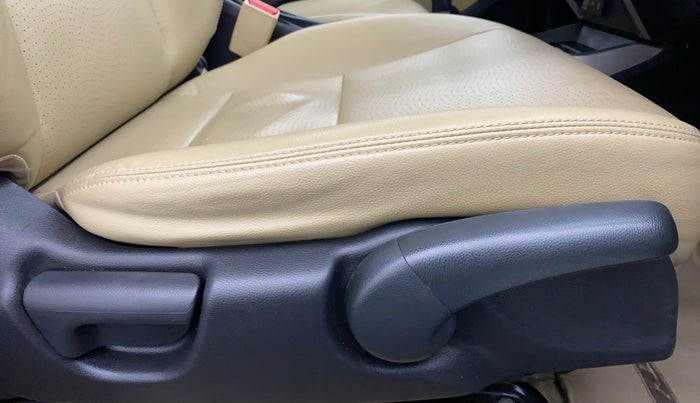 2015 Honda City VX MT PETROL, Petrol, Manual, 40,424 km, Driver Side Adjustment Panel
