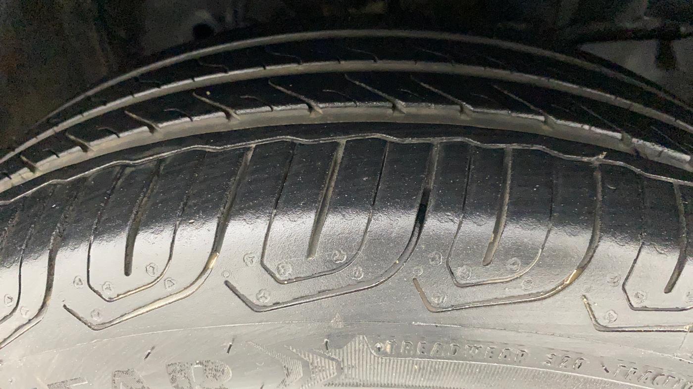 2015 Honda City VX MT PETROL, Petrol, Manual, 40,424 km, Right Front Tyre Tread