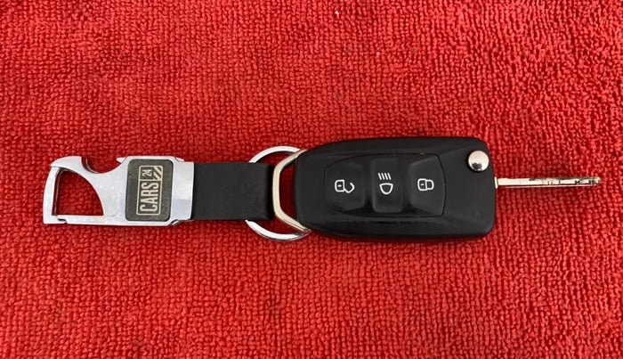 2018 Tata Hexa Varicor 400 XM, Diesel, Manual, 22,539 km, Key Close Up