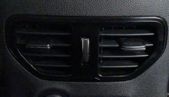 2018 Tata Hexa Varicor 400 XM, Diesel, Manual, 22,539 km, Rear AC Vents