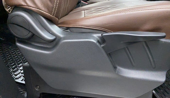 2018 Tata Hexa Varicor 400 XM, Diesel, Manual, 22,539 km, Driver Side Adjustment Panel