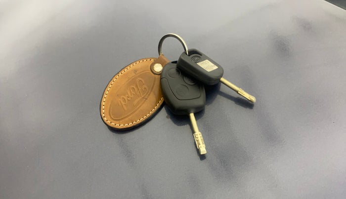 2013 Ford Figo TITANIUM 1.2 PETROL, Petrol, Manual, 28,990 km, Key Close Up