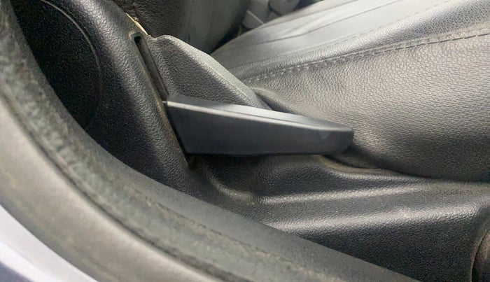 2013 Ford Figo TITANIUM 1.2 PETROL, Petrol, Manual, 28,990 km, Driver Side Adjustment Panel