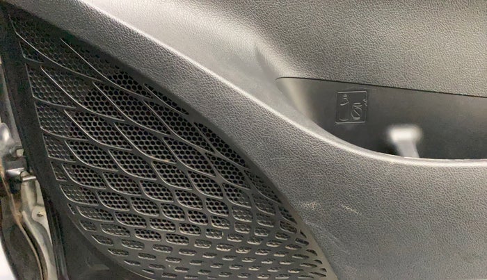 2016 Toyota Innova Crysta 2.4 ZX 7 STR, Diesel, Manual, 35,807 km, Speaker