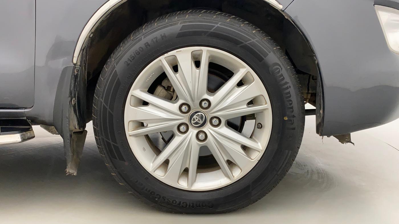 2016 Toyota Innova Crysta 2.4 ZX 7 STR, Diesel, Manual, 35,807 km, Right Front Wheel