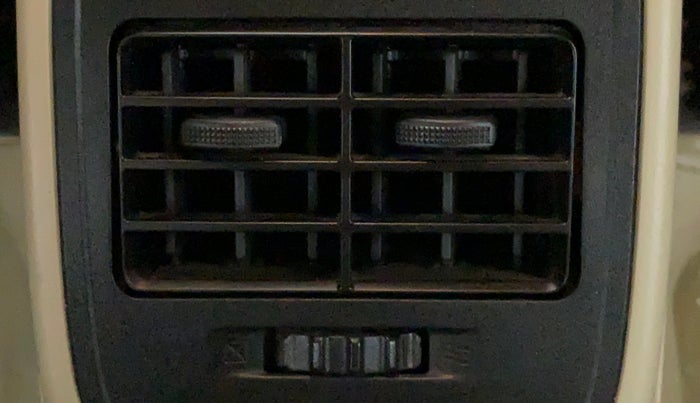 2017 Maruti Dzire ZXI, Petrol, Manual, 25,005 km, Rear AC Vents