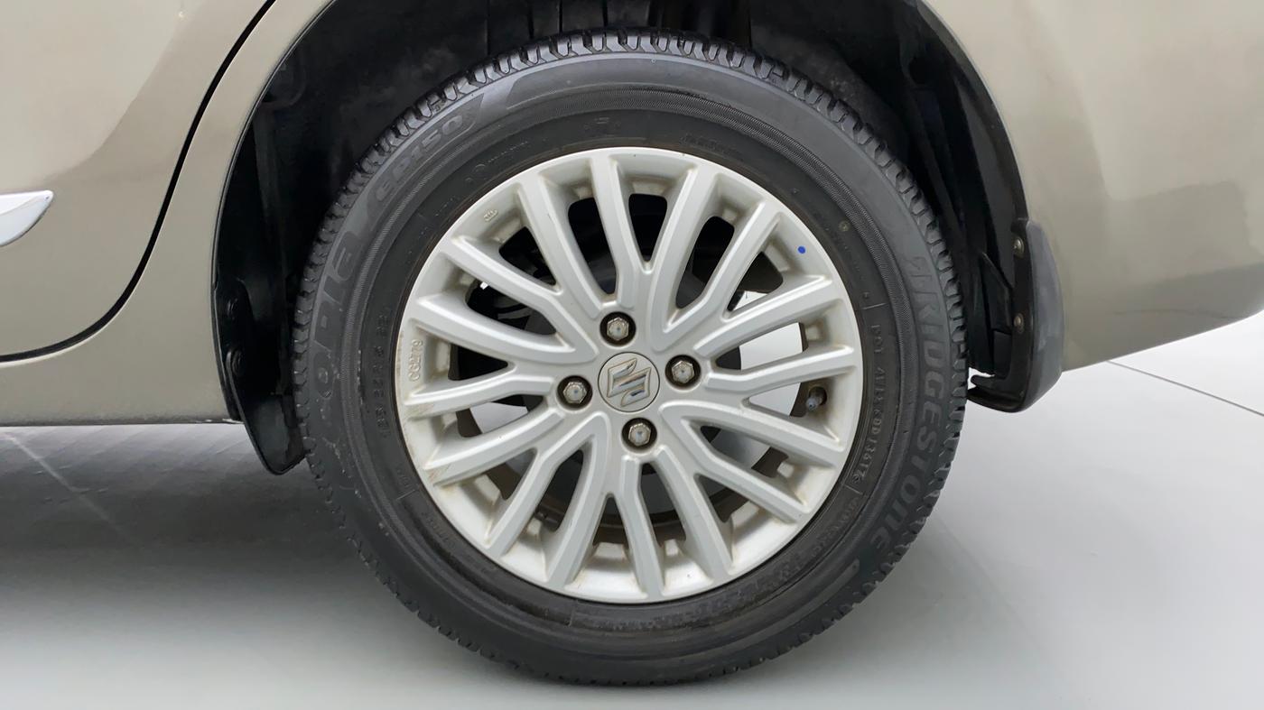 2017 Maruti Dzire ZXI, Petrol, Manual, 25,005 km, Left Rear Wheel