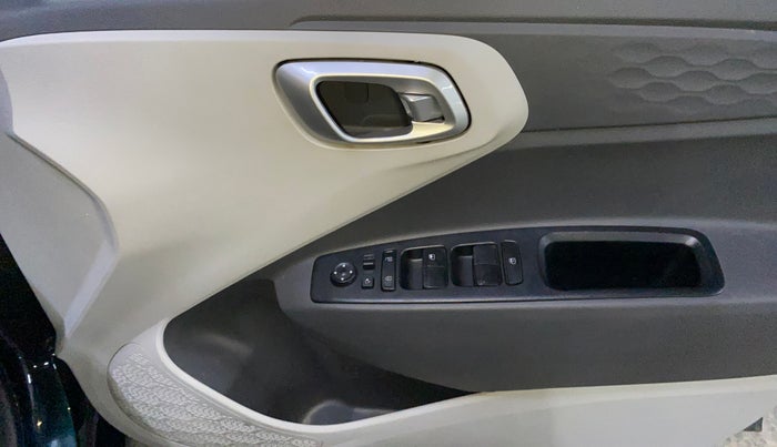 2022 Hyundai GRAND I10 NIOS ASTA AMT 1.2 KAPPA VTVT, Petrol, Automatic, 5,189 km, Driver Side Door Panels Control