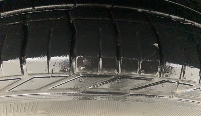 2023 Tata NEXON XZ PLUS PETROL, Petrol, Manual, 17,001 km, Right Front Tyre Tread