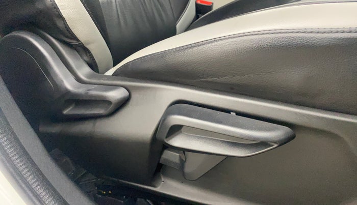 2023 Tata NEXON XZ PLUS PETROL, Petrol, Manual, 17,001 km, Driver Side Adjustment Panel