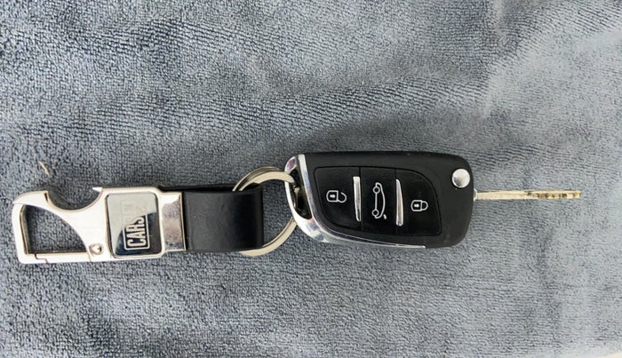 2018 Hyundai Elite i20 Magna Executive 1.2, Petrol, Manual, 45,371 km, Key Close Up