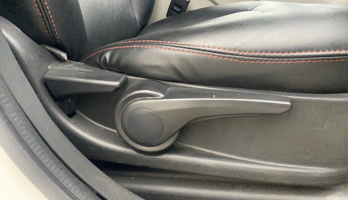 2018 Tata NEXON XZ PLUS PETROL, Petrol, Manual, 43,784 km, Driver Side Adjustment Panel