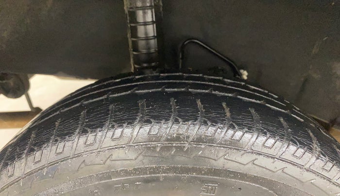 2016 Datsun Go T, Petrol, Manual, 55,401 km, Right Rear Tyre Tread