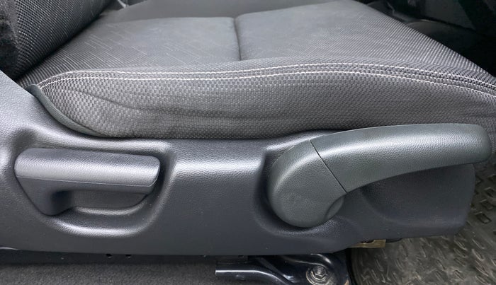 2017 Honda Jazz VX  1.2, Petrol, Manual, 29,567 km, Driver Side Adjustment Panel