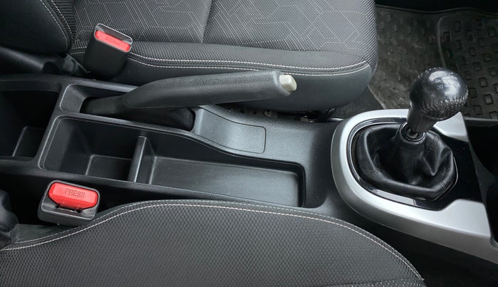 2017 Honda Jazz VX  1.2, Petrol, Manual, 29,567 km, Gear Lever