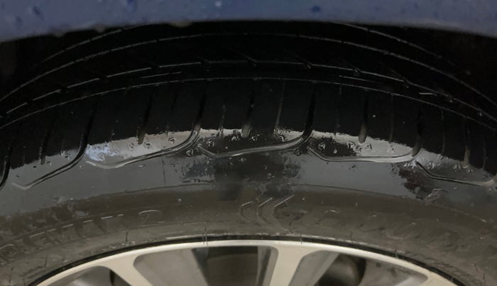 2019 Maruti Ciaz ALPHA  AT 1.5 SHVS PETROL, Petrol, Automatic, 85,161 km, Left Front Tyre Tread