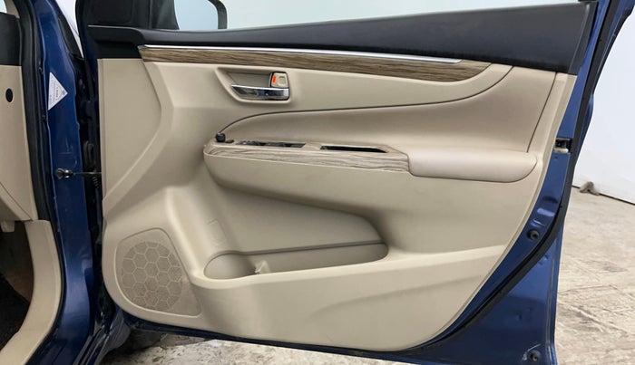 2019 Maruti Ciaz ALPHA  AT 1.5 SHVS PETROL, Petrol, Automatic, 85,161 km, Driver Side Door Panels Control