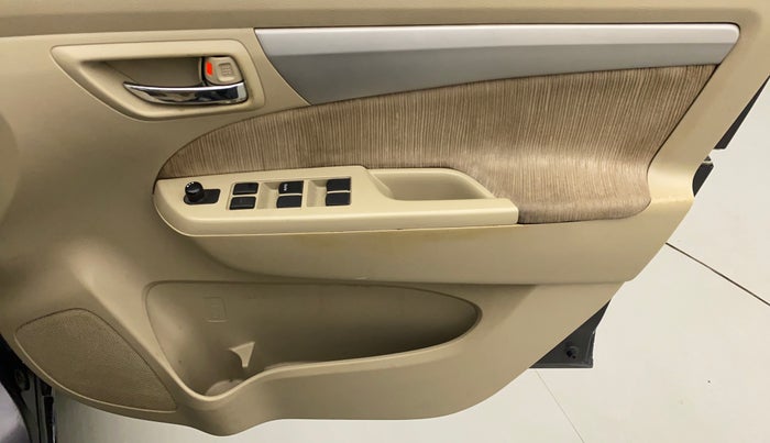 2013 Maruti Ertiga VXI CNG, CNG, Manual, 73,257 km, Driver Side Door Panels Control