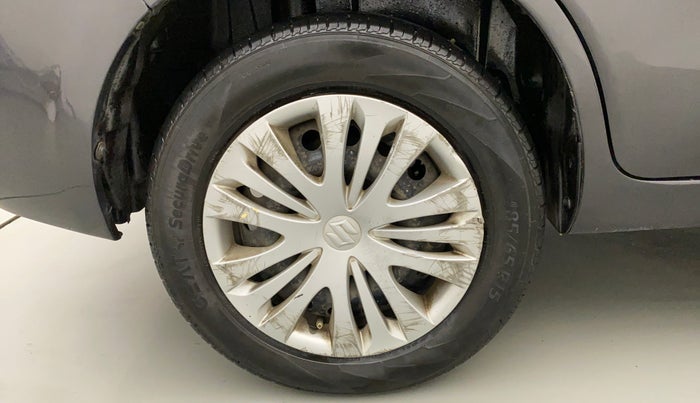 2013 Maruti Ertiga VXI CNG, CNG, Manual, 73,257 km, Right Rear Wheel