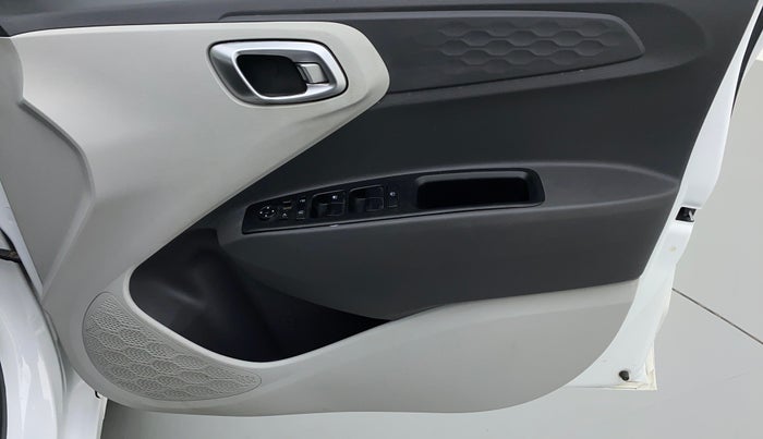2020 Hyundai GRAND I10 NIOS SPORTZ PETROL, Petrol, Manual, 16,978 km, Driver Side Door Panels Control