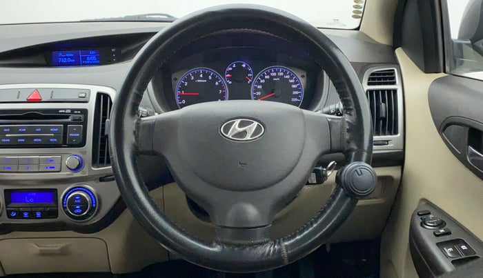 2013 Hyundai i20 MAGNA (O) 1.2, Petrol, Manual, 69,879 km, Steering Wheel Close Up