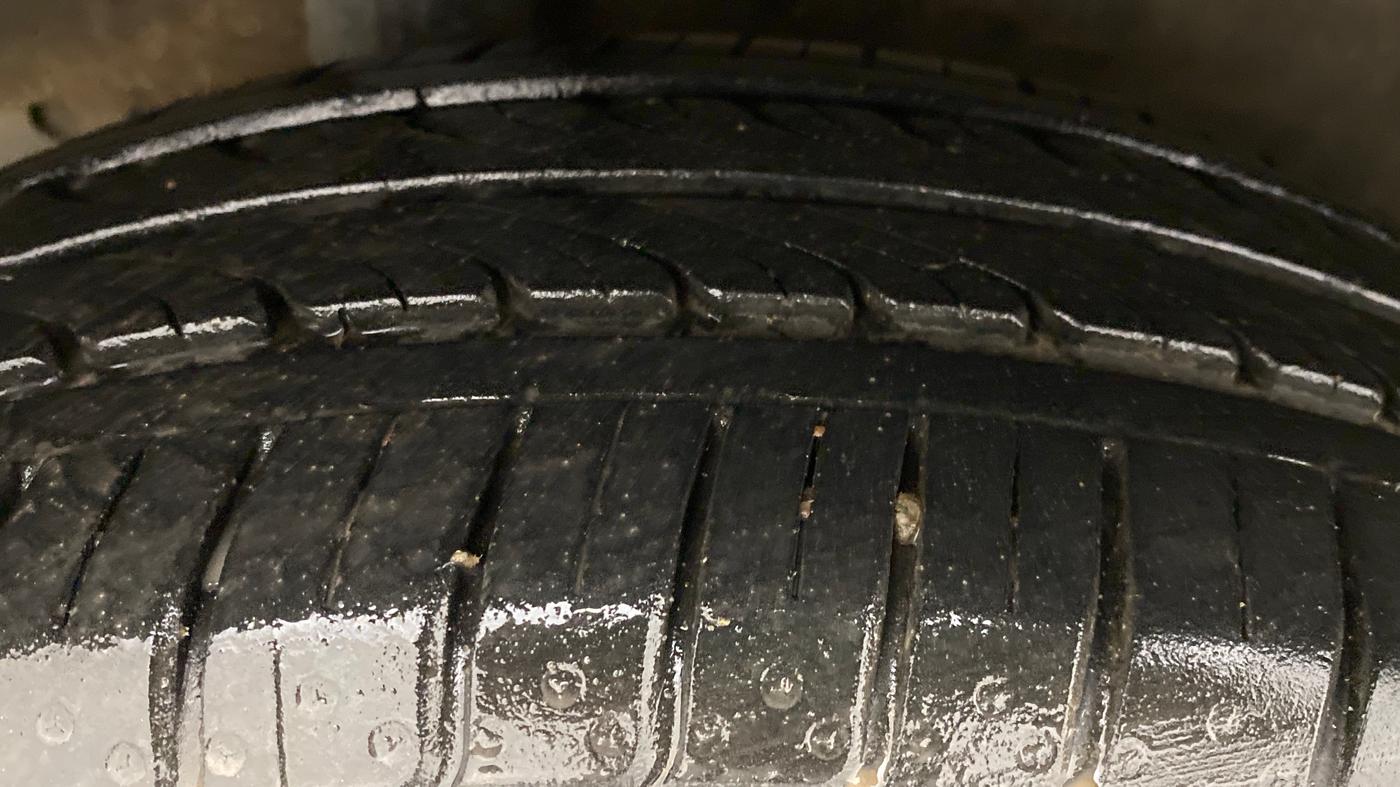 2018 Honda Jazz 1.2 V AT, Petrol, Automatic, 19,842 km, Right Rear Tyre Tread