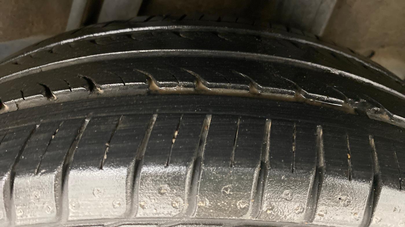 2018 Honda Jazz 1.2 V AT, Petrol, Automatic, 19,842 km, Left Rear Tyre Tread