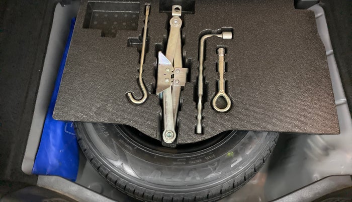 2018 Honda Jazz 1.2 V AT, Petrol, Automatic, 19,842 km, Spare Tyre