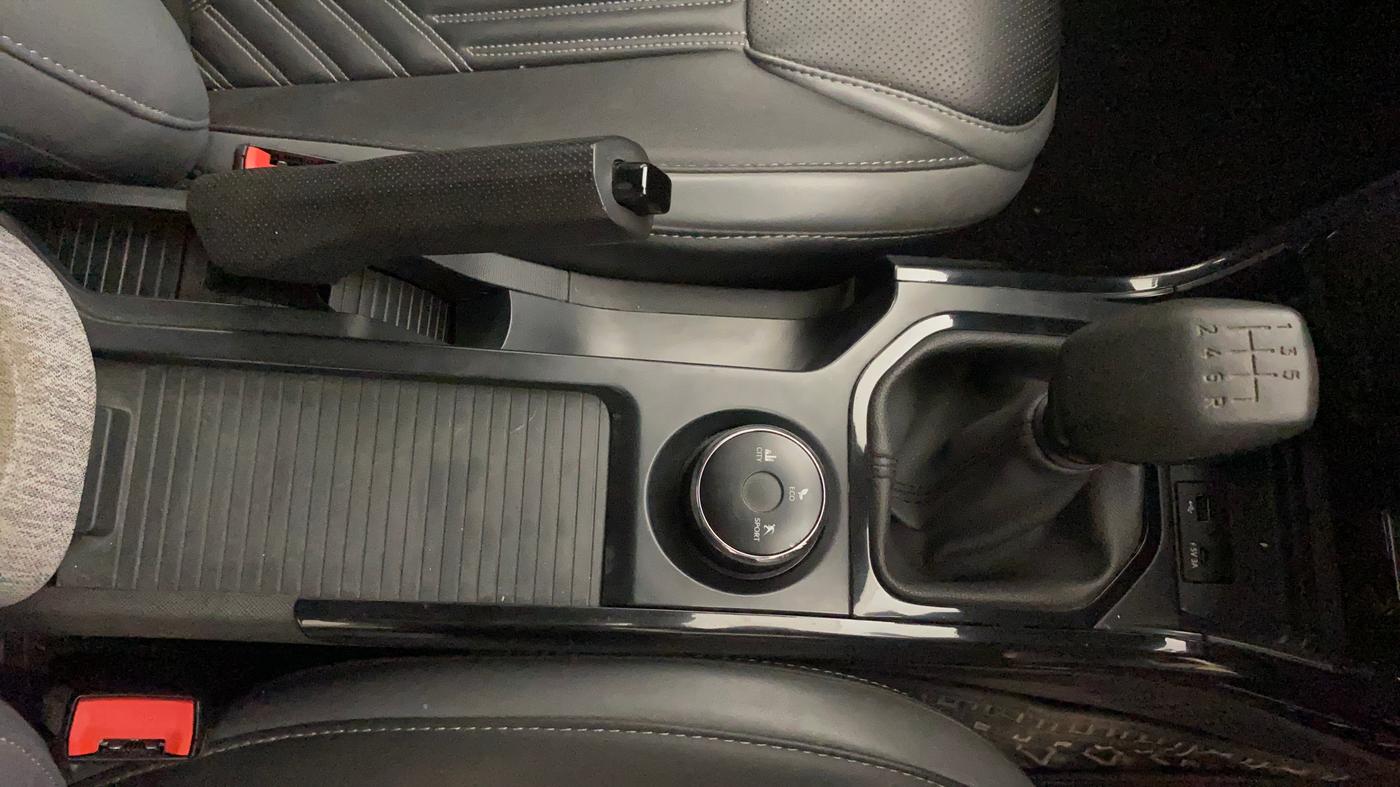 2025 Tata Curvv Creative S 1.2 Petrol 6MT, Petrol, Manual, 15,761 km, Gear Lever