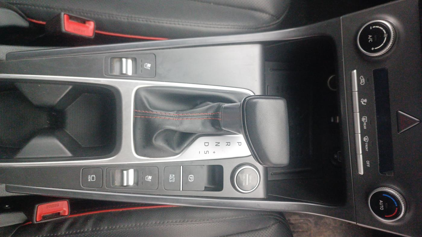 2020 Hyundai Creta SX (O) 1.4 TURBO DCT, Petrol, Automatic, 81,686 km, Gear Lever