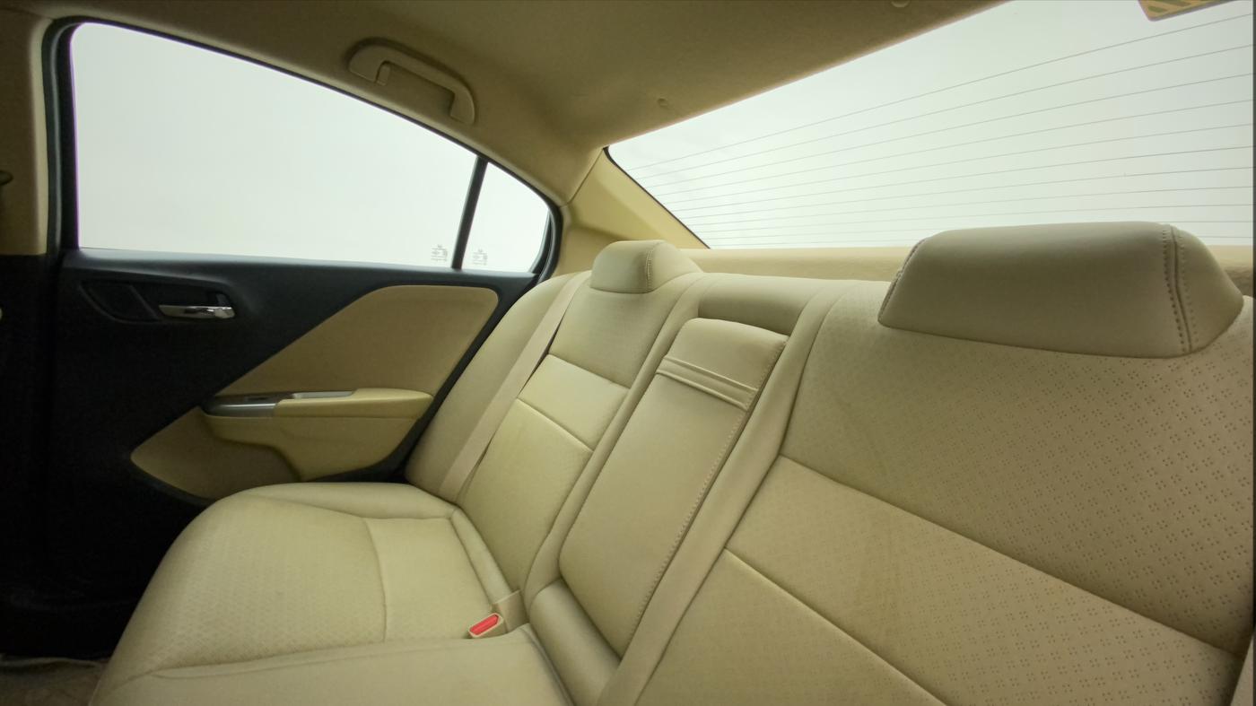 2015 Honda City 1.5L I-VTEC V MT, Petrol, Manual, 67,144 km, Right Side Rear Door Cabin