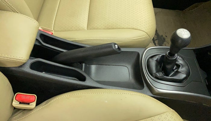 2015 Honda City 1.5L I-VTEC V MT, Petrol, Manual, 67,144 km, Gear Lever