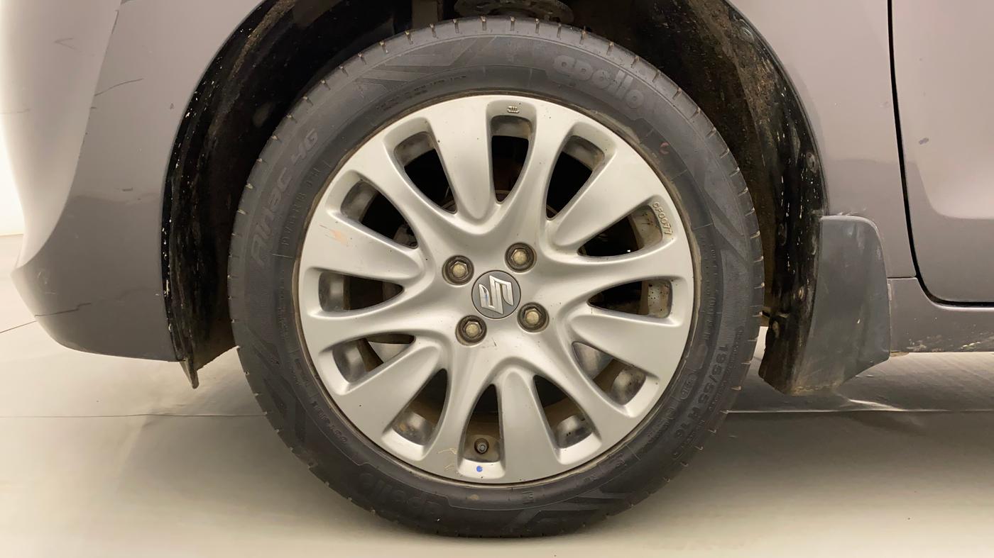 2016 Maruti Baleno ZETA PETROL 1.2, Petrol, Manual, 73,582 km, Left Front Wheel