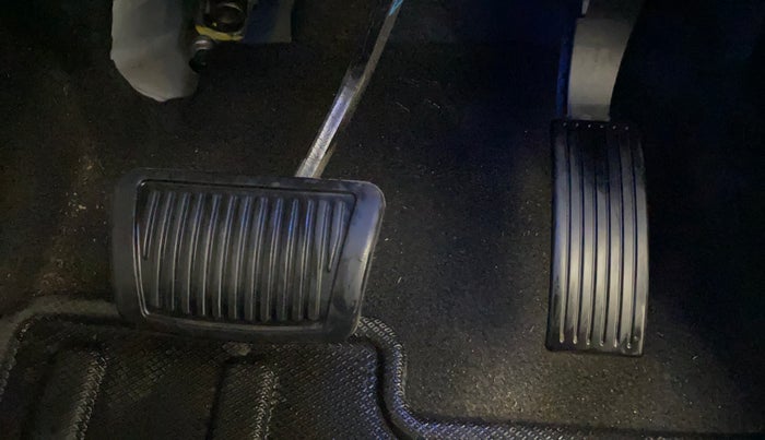 2025 Hyundai NEW I20 ASTA (O) 1.2 IVT, Petrol, Automatic, 16,681 km, Pedals