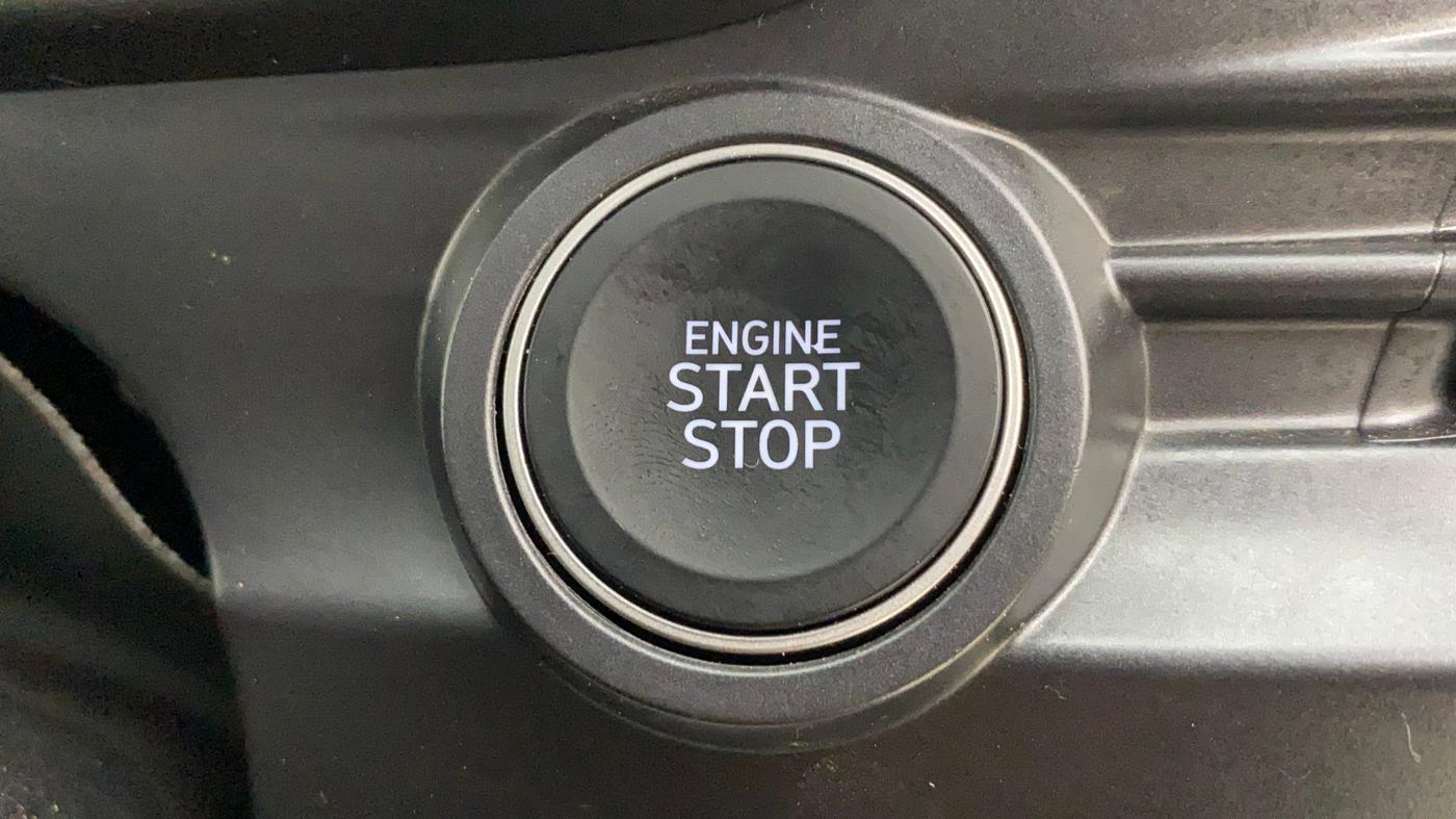 2025 Hyundai NEW I20 ASTA (O) 1.2 IVT, Petrol, Automatic, 16,681 km, Keyless Start/ Stop Button