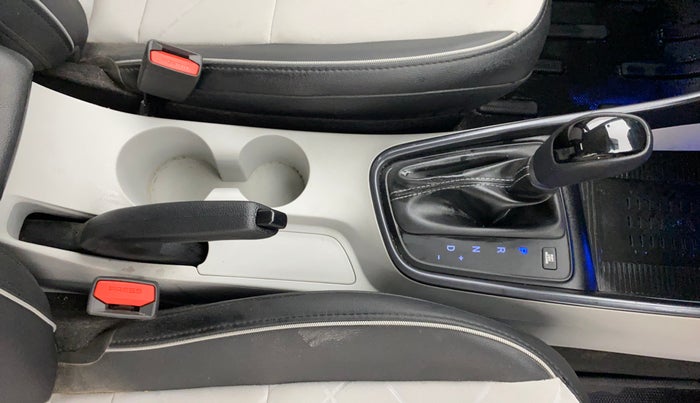 2025 Hyundai NEW I20 ASTA (O) 1.2 IVT, Petrol, Automatic, 16,681 km, Gear Lever