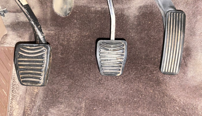 2012 Mahindra XUV500 W8, Diesel, Manual, 1,34,908 km, Pedals