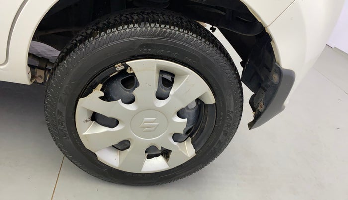 2016 Maruti Alto K10 VXI, Petrol, Manual, 31,735 km, Left Rear Wheel