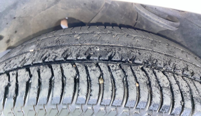 2016 Maruti Alto K10 VXI, Petrol, Manual, 31,735 km, Right Front Tyre Tread